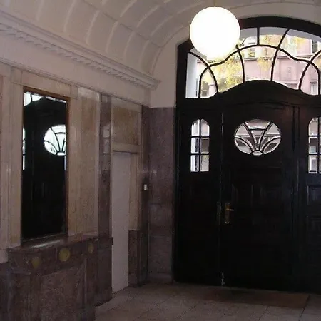 Hotel-Pension Rheingold am Kurfürstendamm-3